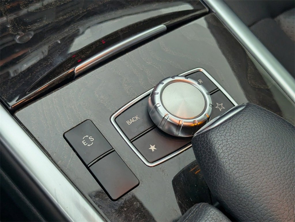 Used 2014 Mercedes-Benz E 350 Sedan image 23