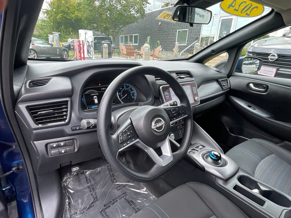 Certified 2024 Nissan Leaf S FWD image 10