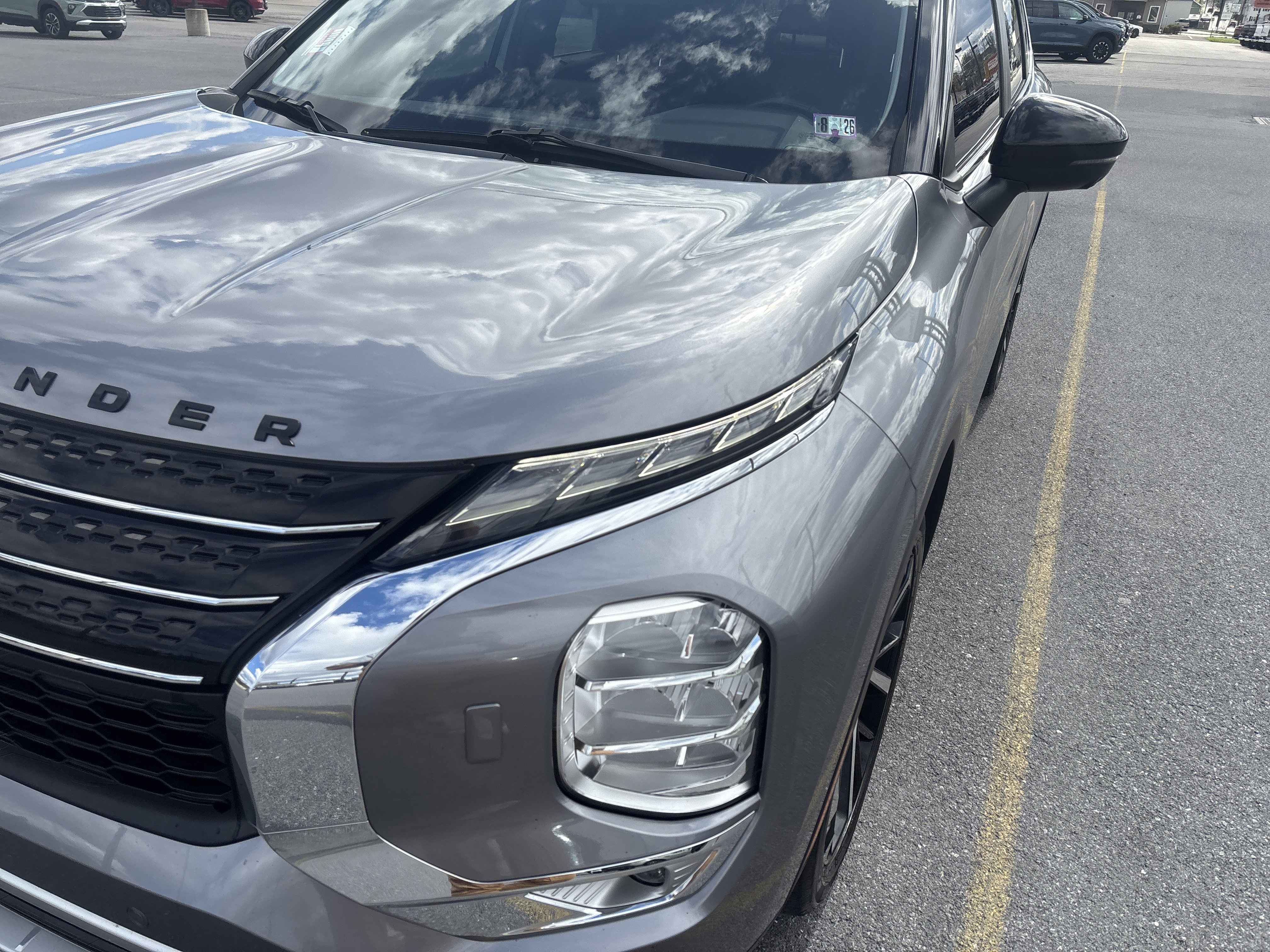 Used 2022 Mitsubishi Outlander SE image 10