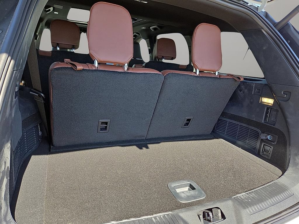 New 2026 Lincoln Aviator Reserve w/ Luxury Package RWD image 8