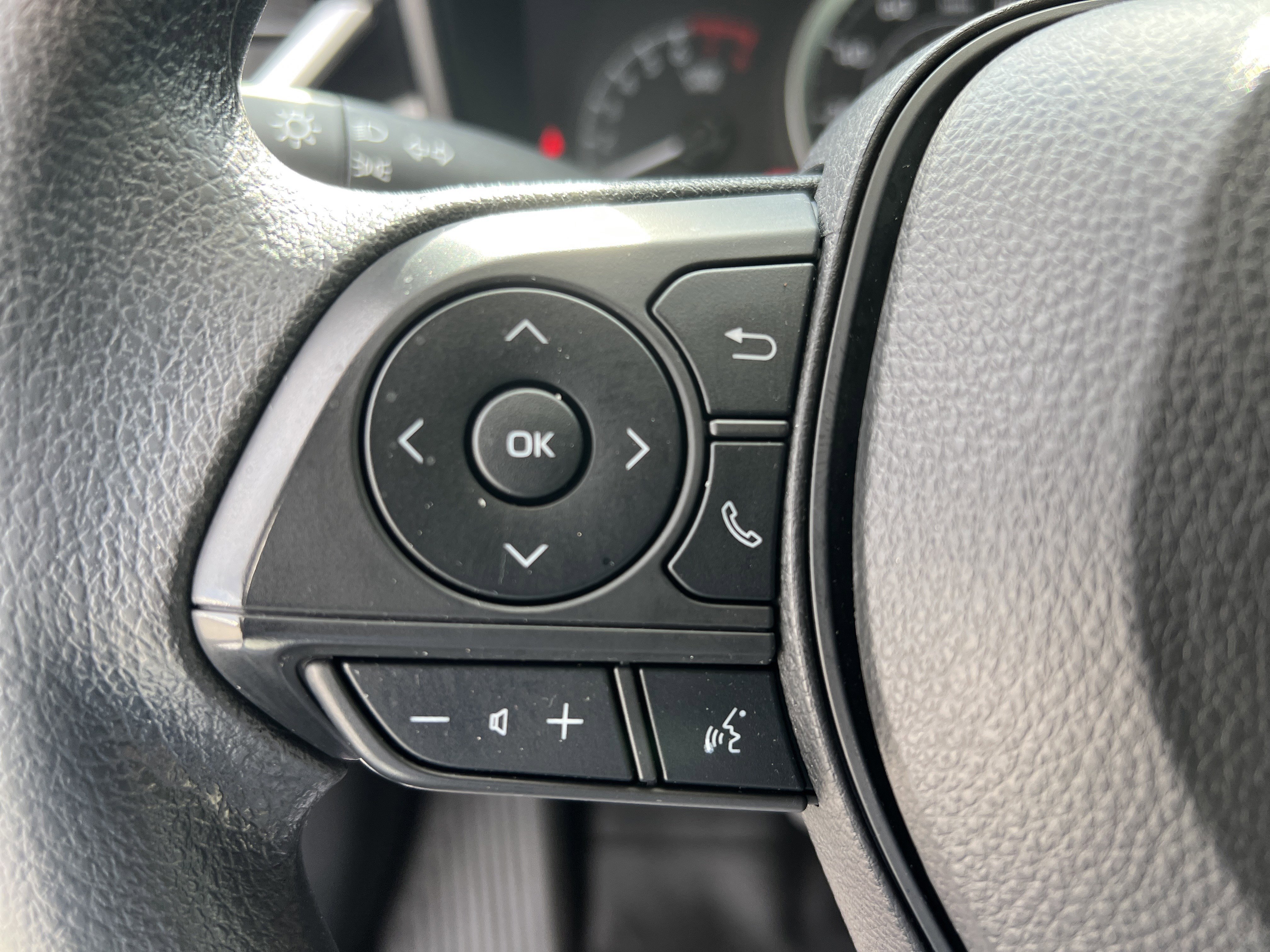 Certified 2022 Toyota Corolla LE image 10