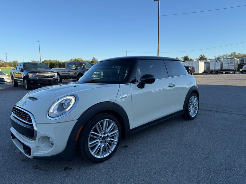 Used 2017 MINI Cooper S image 10
