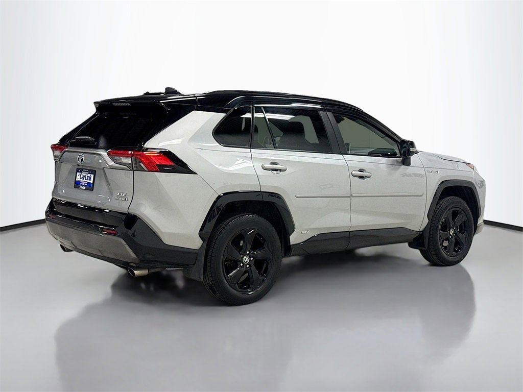 Used 2021 Toyota RAV4 XSE image 6