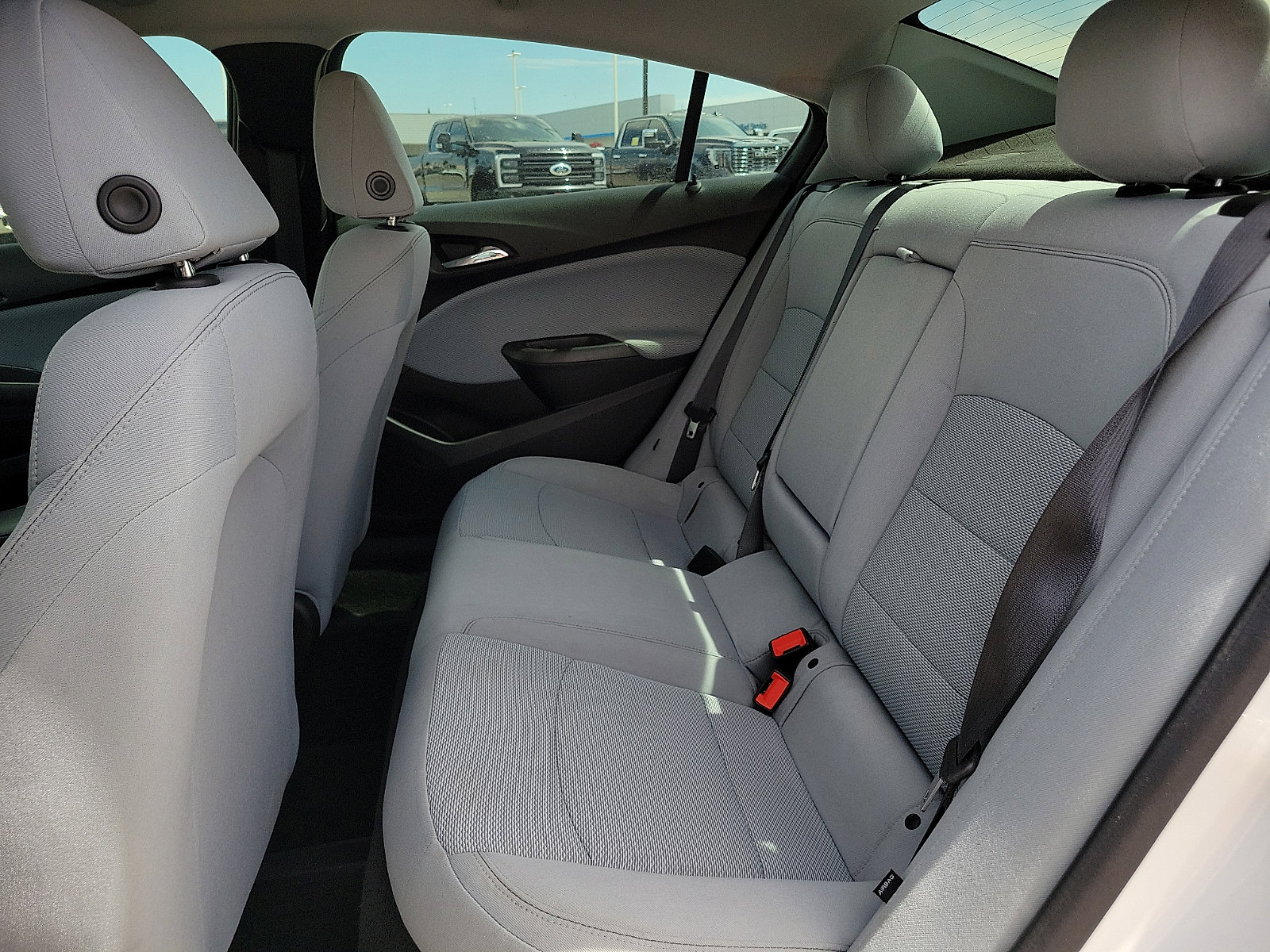 Used 2019 Chevrolet Cruze LT w/ Convenience Package FWD image 8
