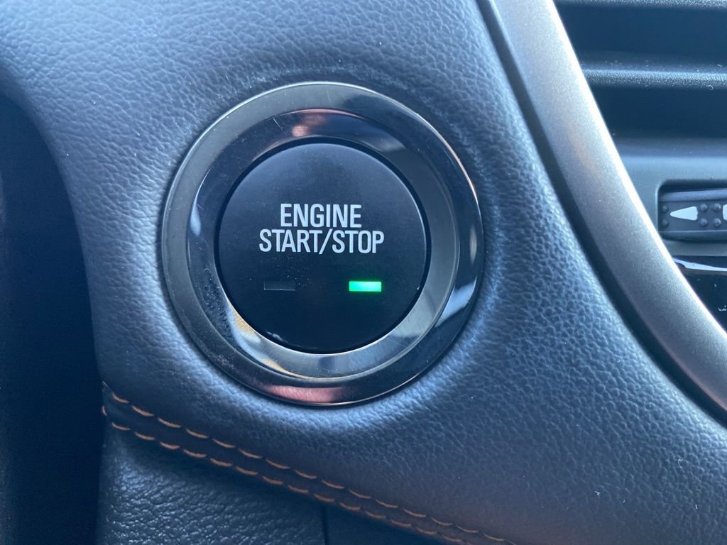 Used 2019 Chevrolet Trax LT w/ LT Convenience Package image 27