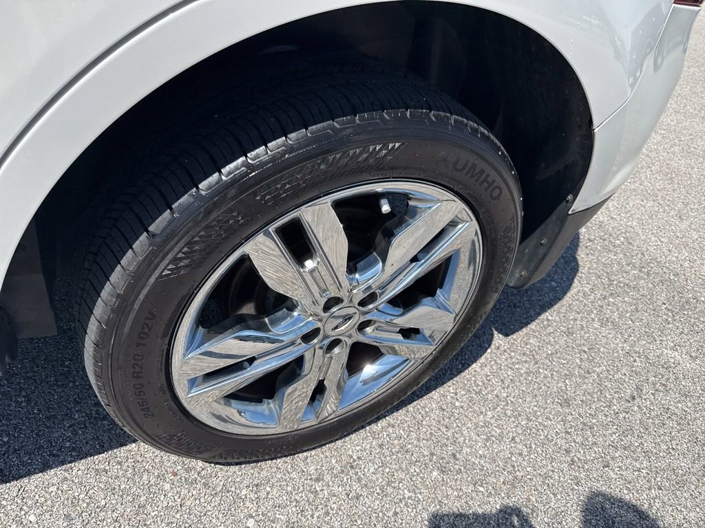 Used 2012 Ford Edge SEL FWD image 30