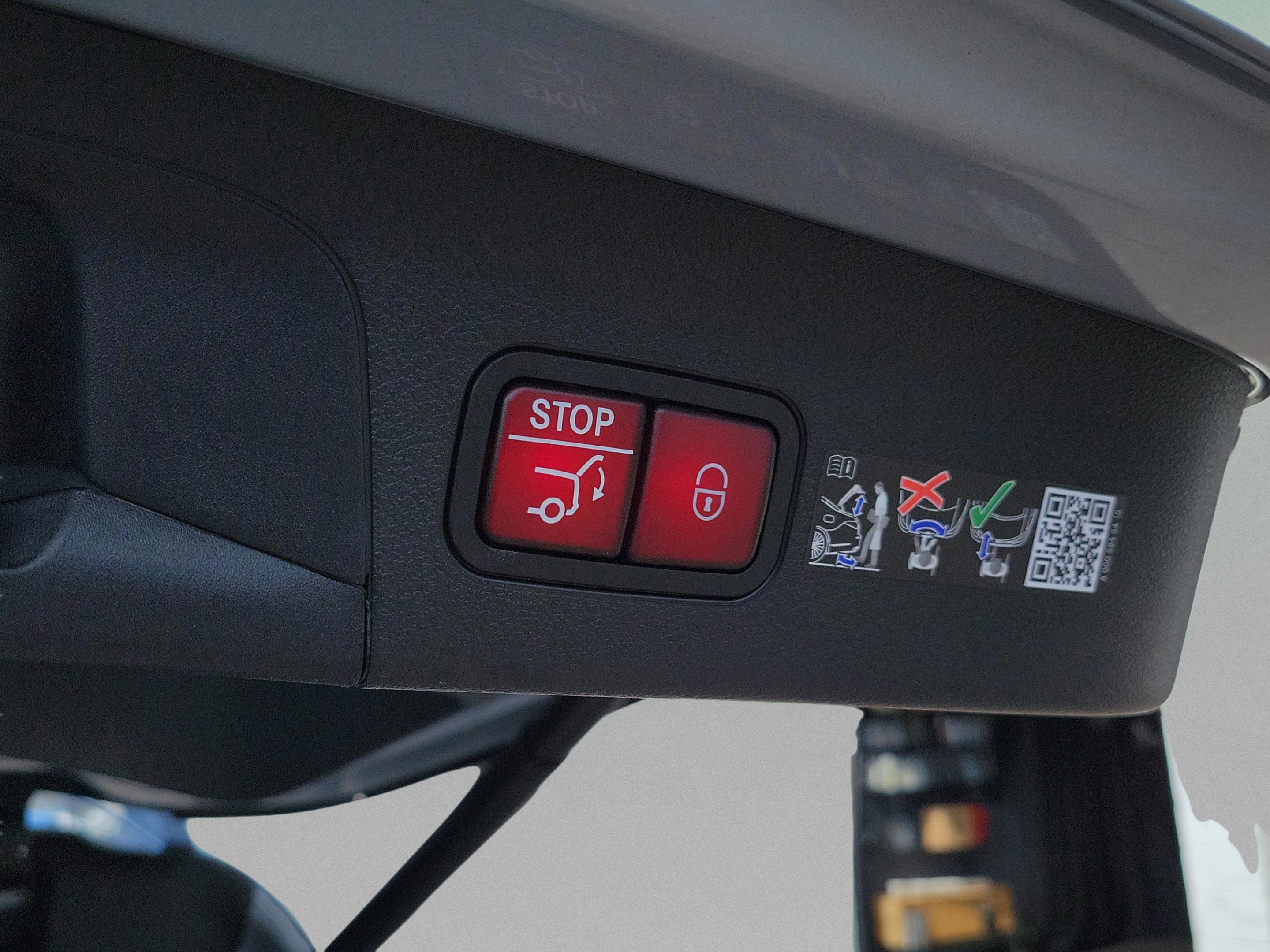 Certified 2026 Mercedes-Benz GLS 450 GLS 450 image 6