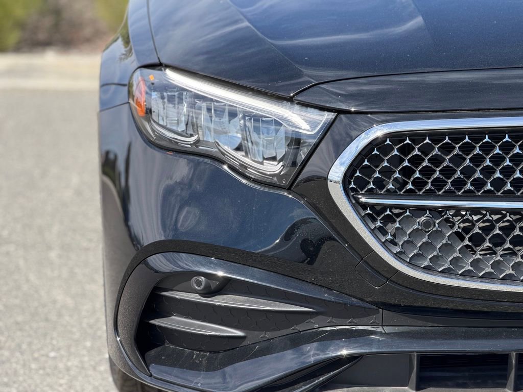 New 2026 Mercedes-Benz E 350 4MATIC Sedan image 7