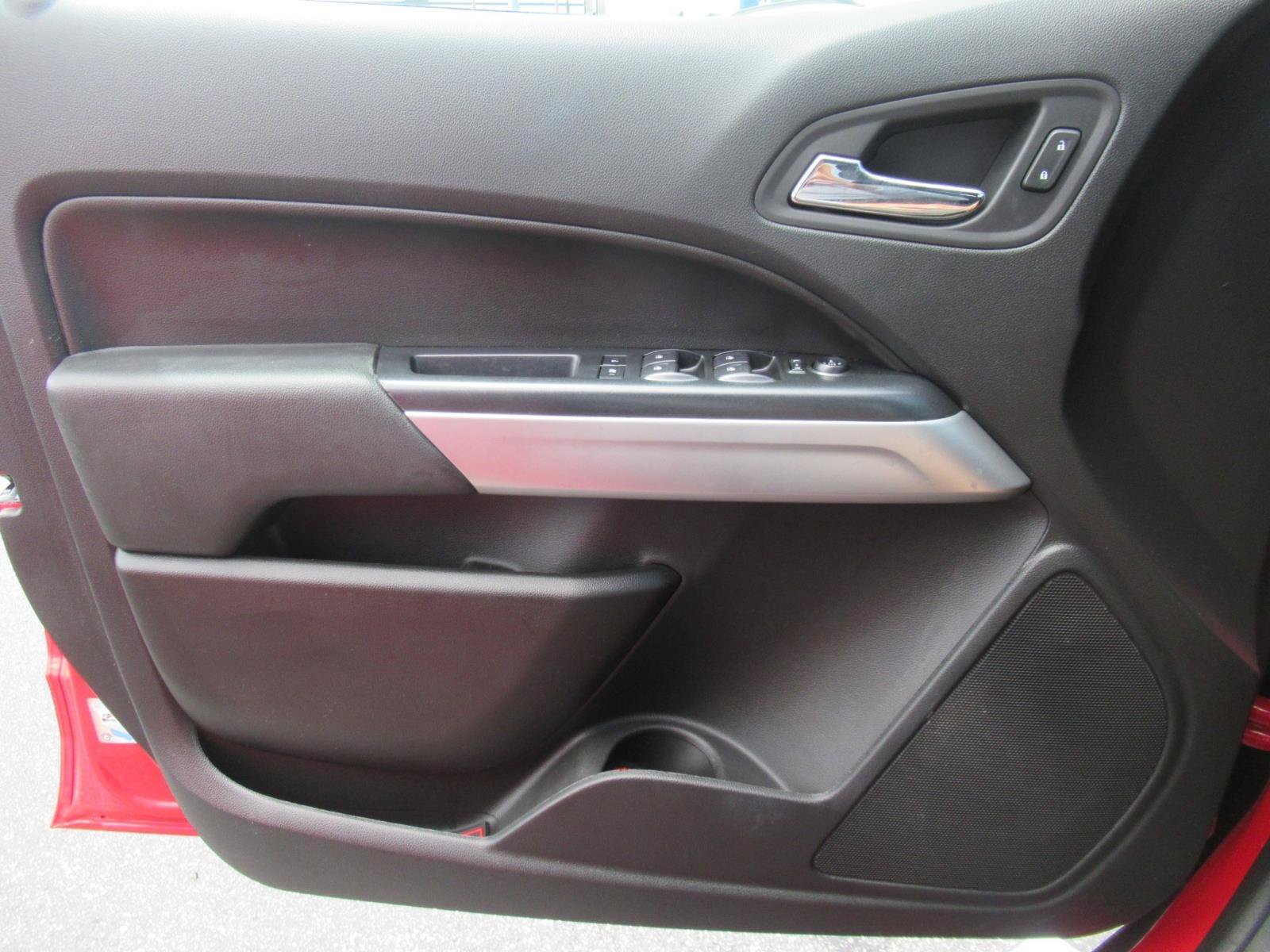 Used 2020 Chevrolet Colorado LT w/ LPO, Premium Interior Package AWD/4WD image 23