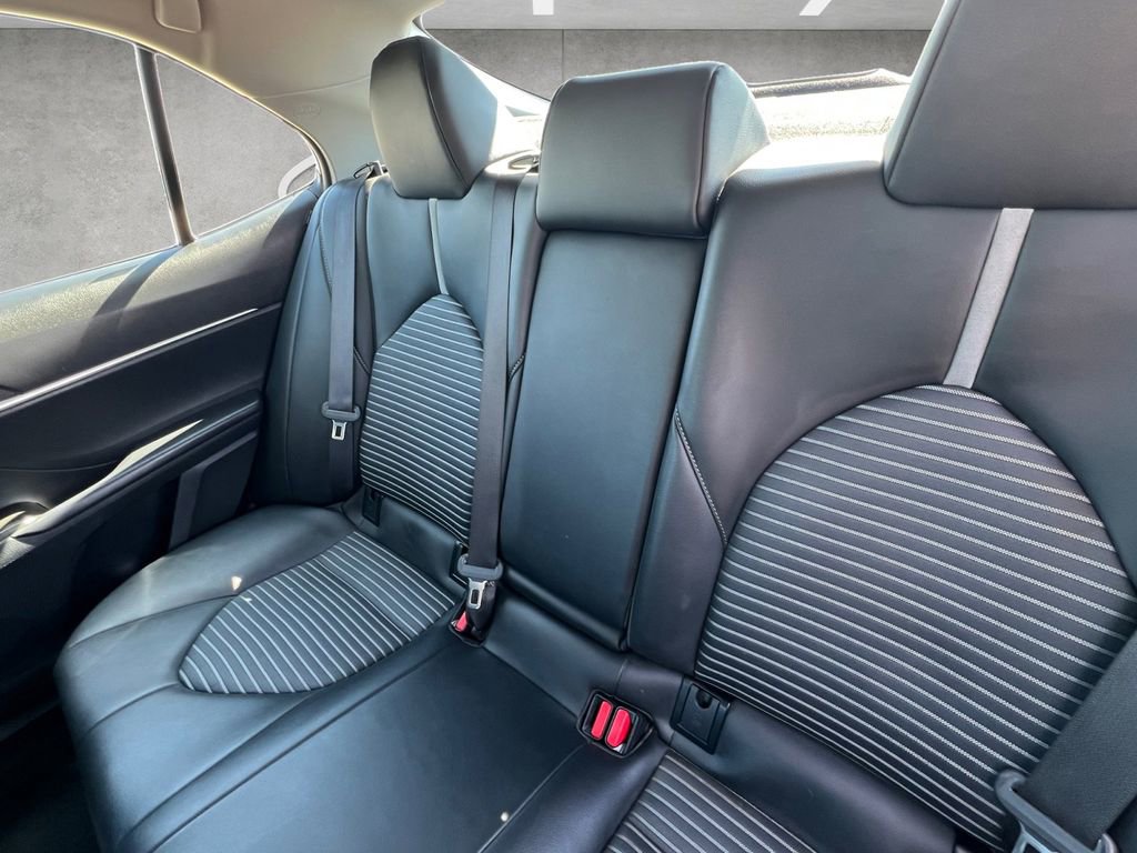 Used 2024 Toyota Camry SE image 22