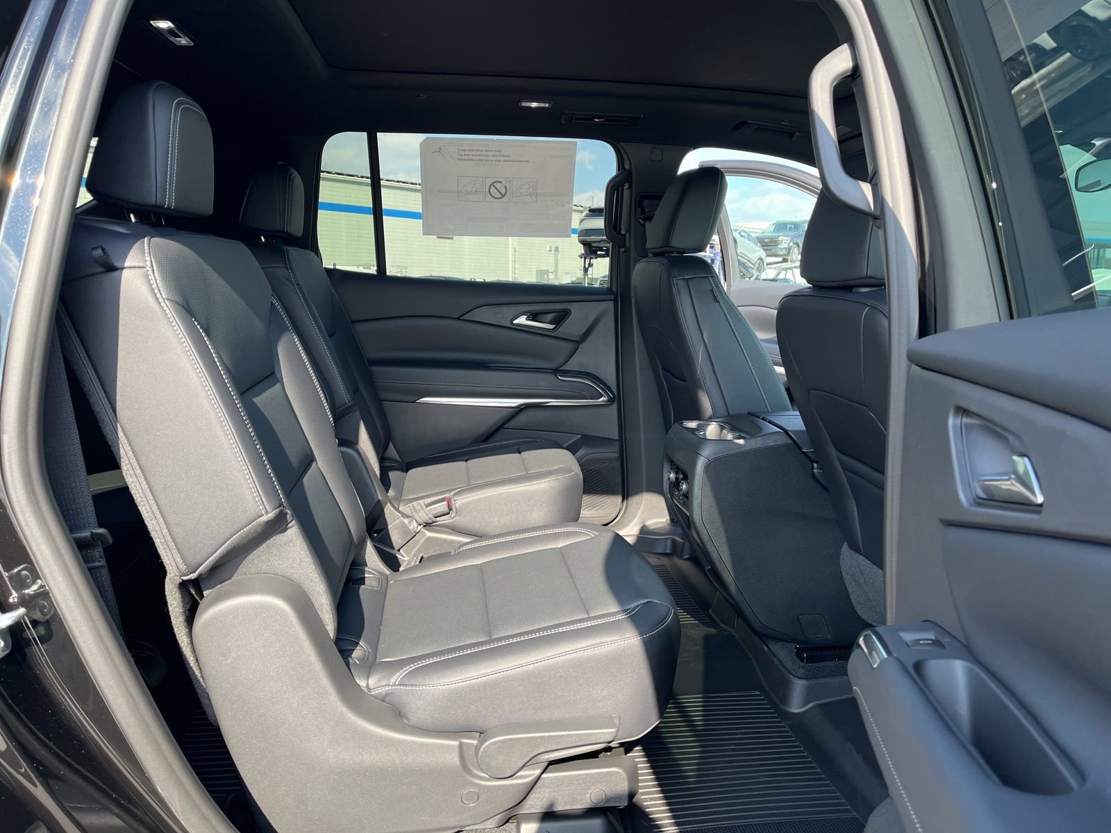 New 2026 Chevrolet Traverse LT w/ Sun and Wheel Package image 17