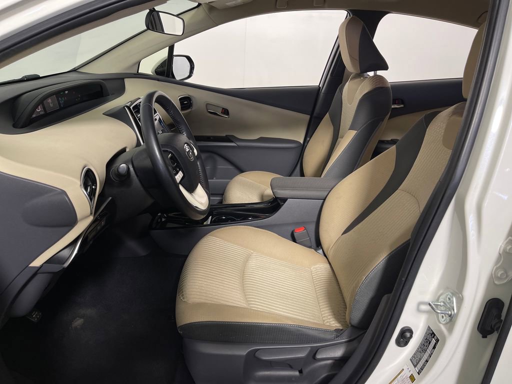 Certified 2018 Toyota Prius Three FWD image 12
