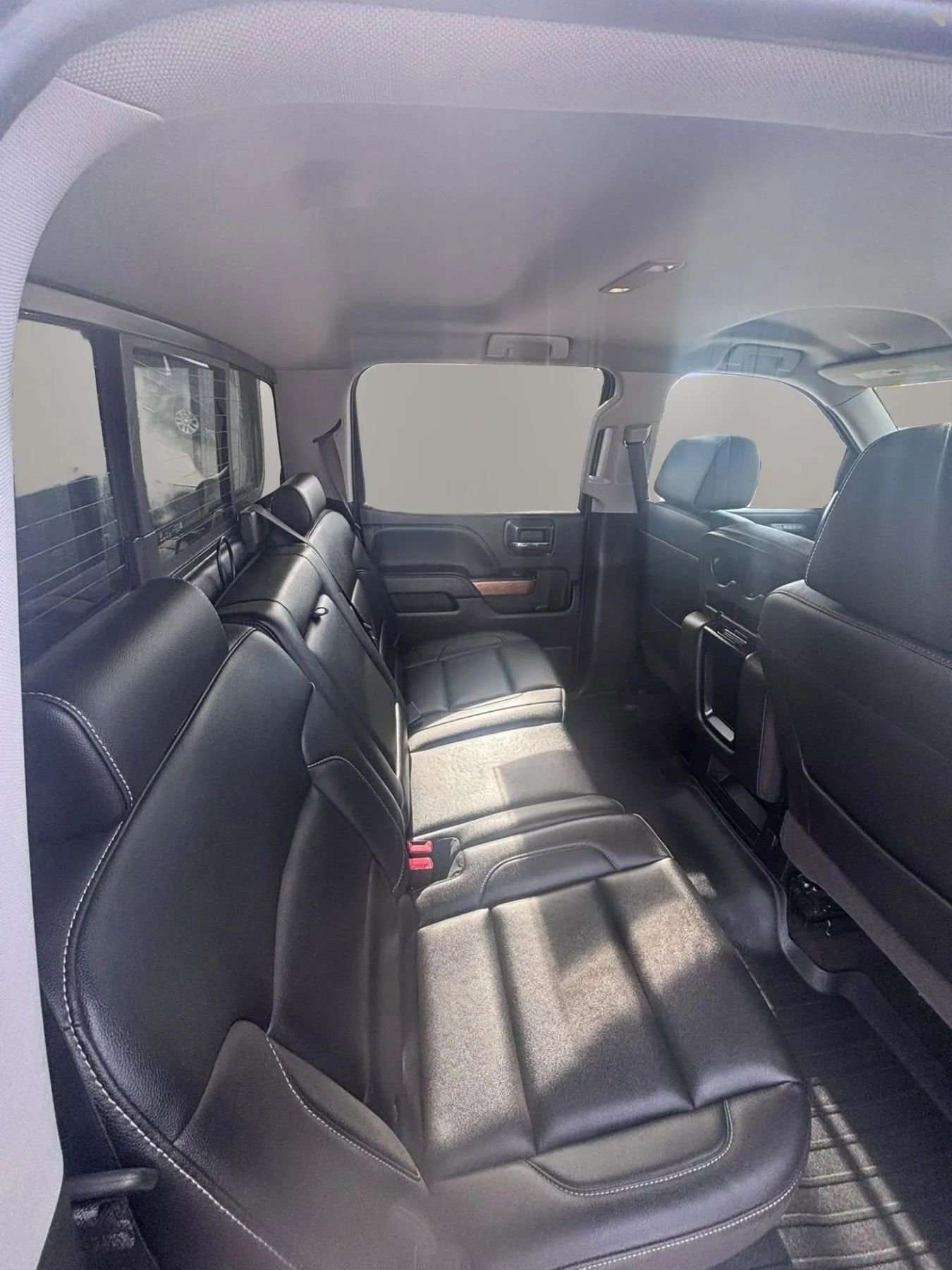 Used 2018 Chevrolet Silverado 1500 LTZ AWD/4WD image 30