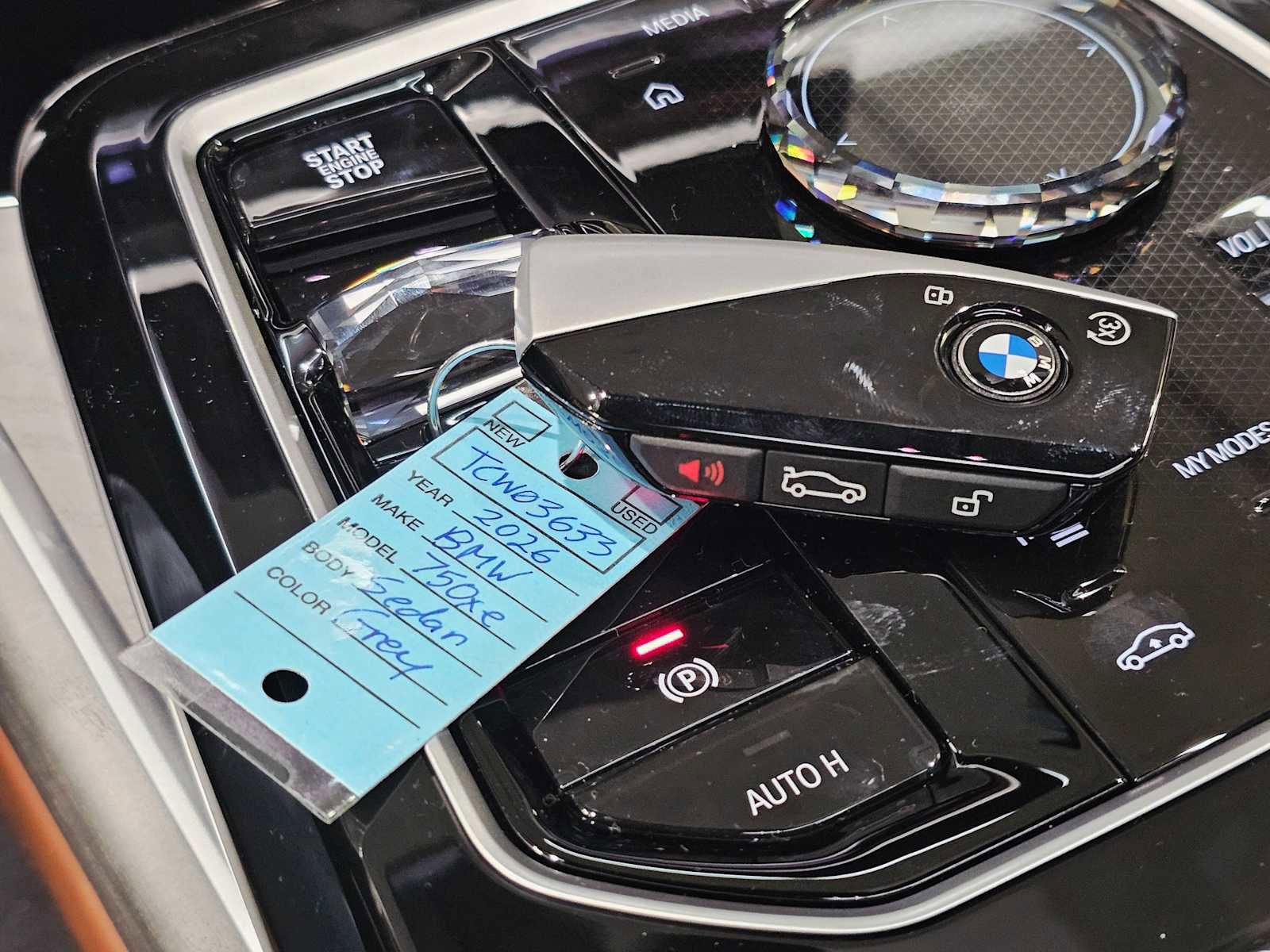 New 2026 BMW 750e xDrive w/ Executive Package image 30