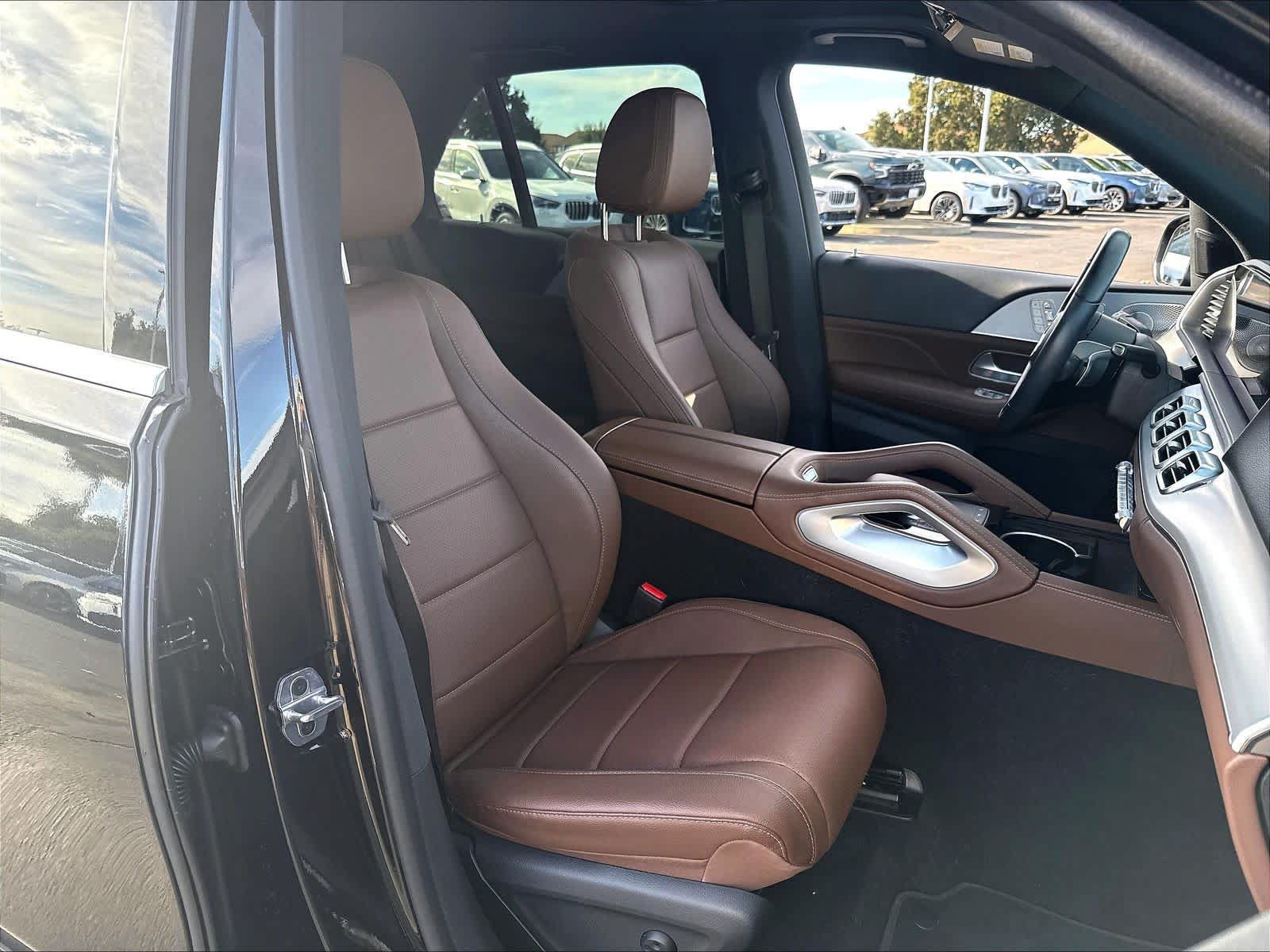 Used 2024 Mercedes-Benz GLE 450 4MATIC w/ Driver Assistance Package image 31