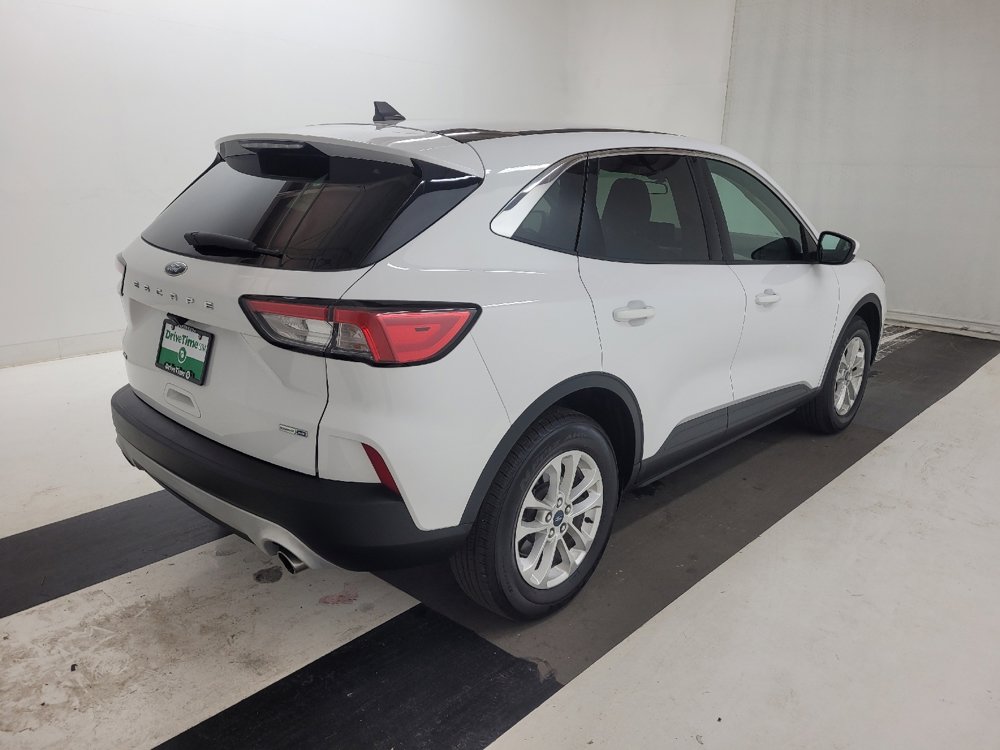 Used 2020 Ford Escape SE image 9