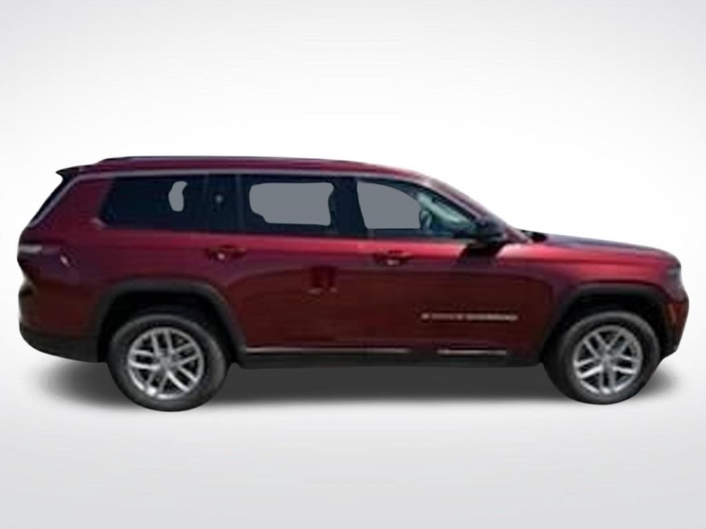 Used 2023 Jeep Grand Cherokee L Laredo AWD/4WD image 15