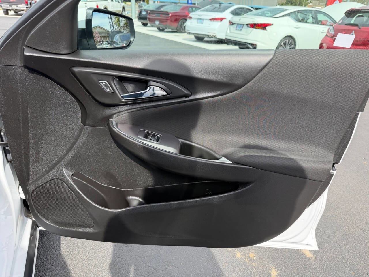 Used 2020 Chevrolet Malibu LT image 28