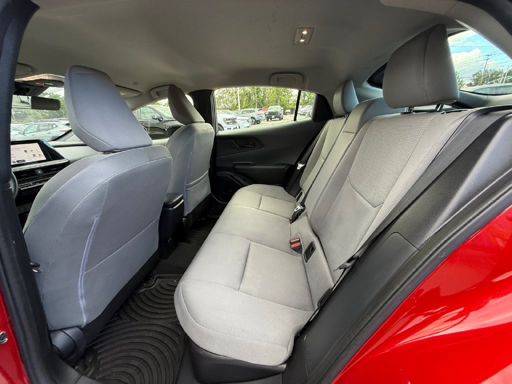 Used 2023 Toyota Prius LE FWD image 22