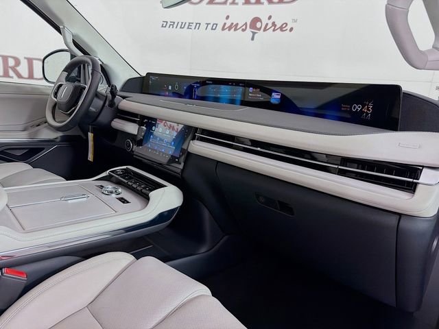 New 2026 Lincoln Navigator L Premier AWD/4WD image 34