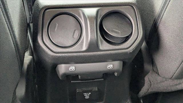 Used 2023 Jeep Gladiator Rubicon w/ Cold Weather Group image 23