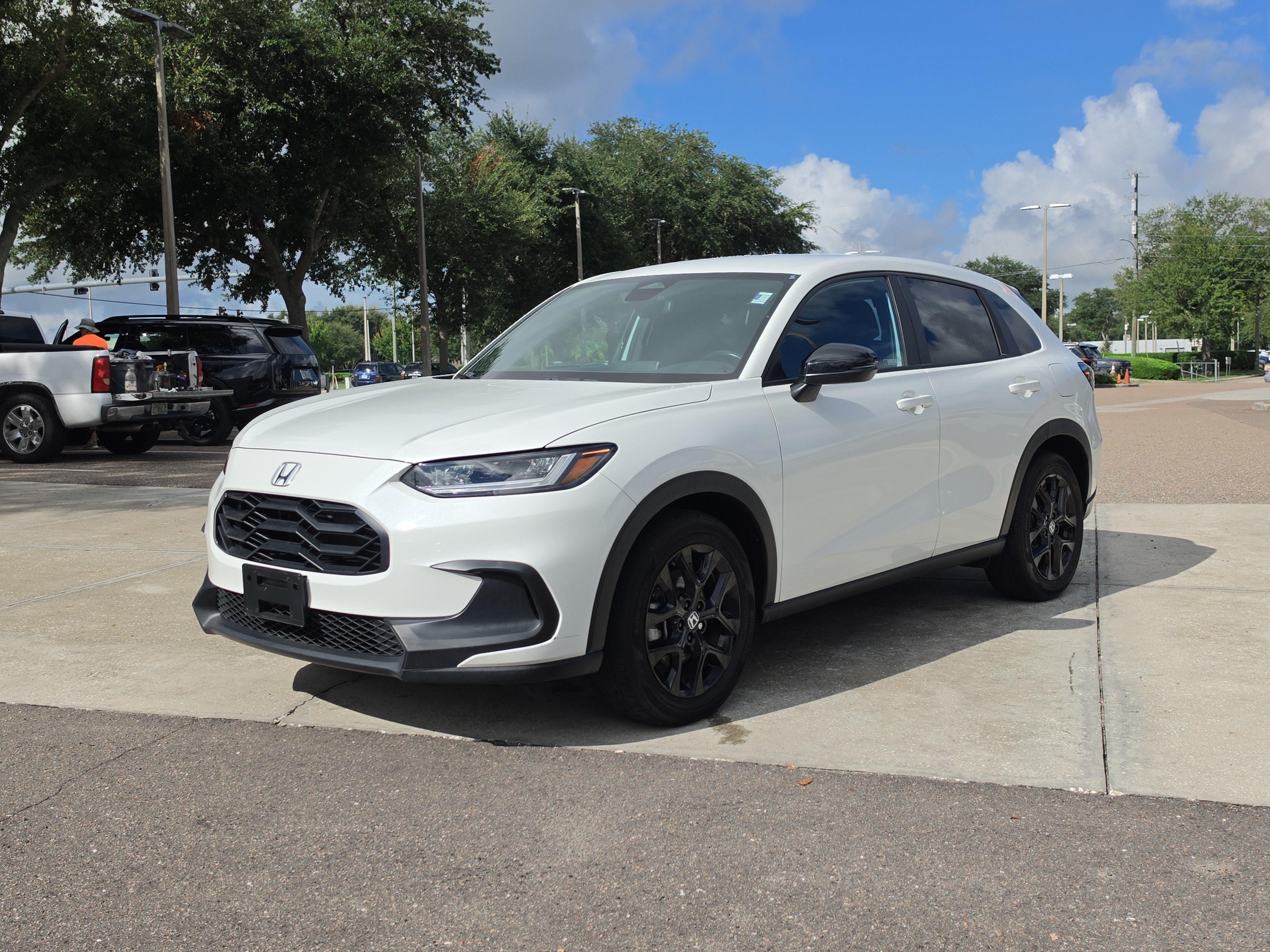 Used 2024 Honda HR-V Sport image 4