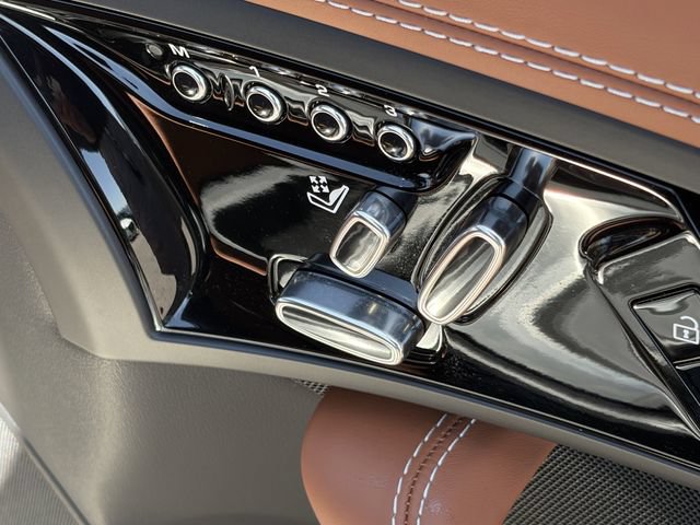 New 2024 Jaguar F-TYPE R AWD/4WD image 19