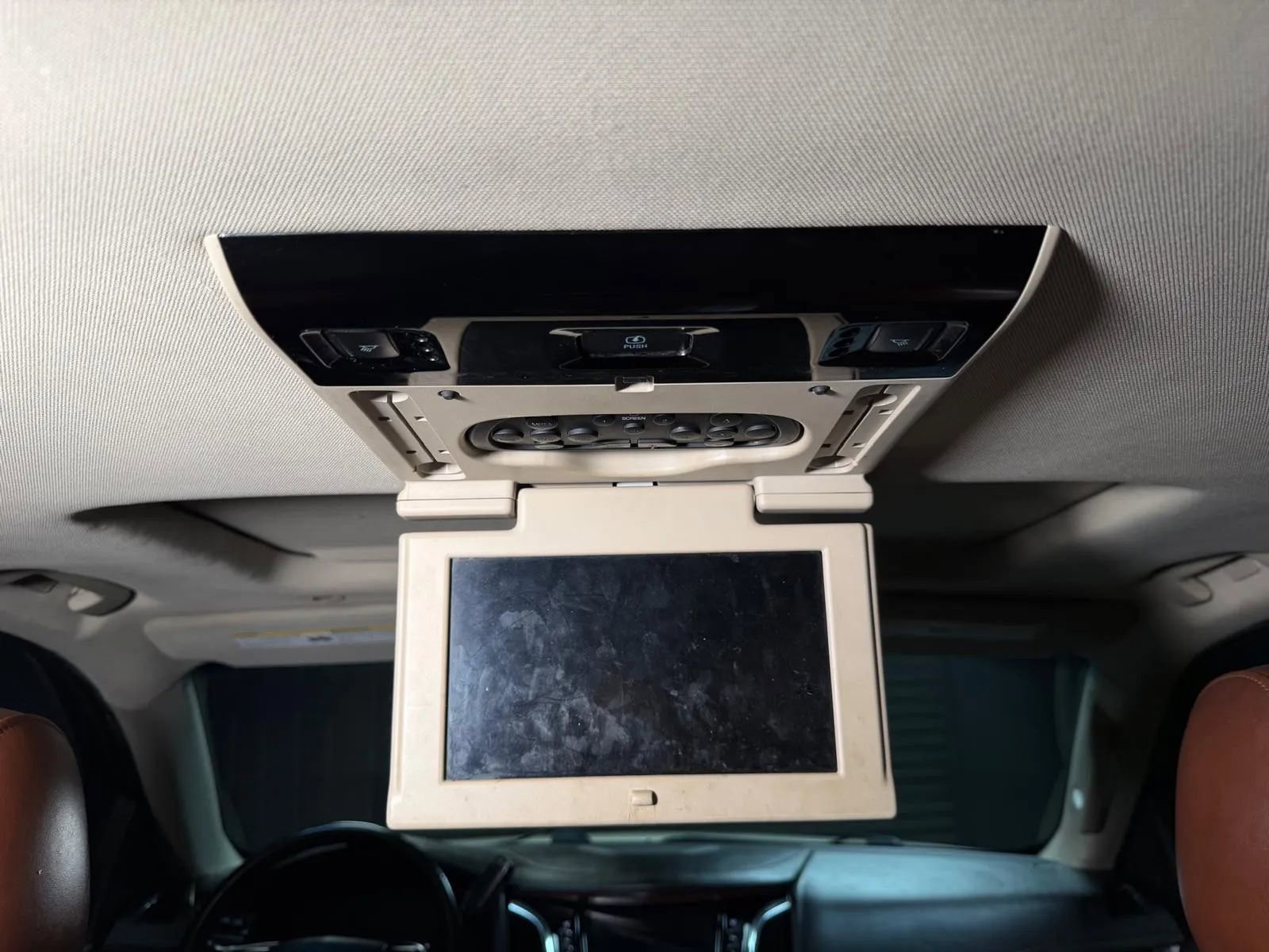 Used 2015 Cadillac Escalade Premium AWD/4WD image 22