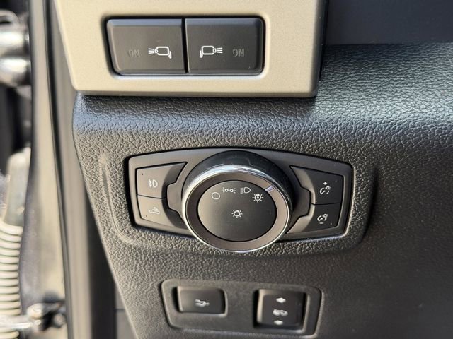 Used 2019 Ford F250 Lariat w/ Lariat Ultimate Package AWD/4WD image 29