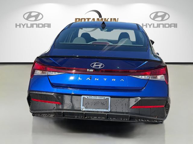 Certified 2026 Hyundai Elantra Sport FWD image 6
