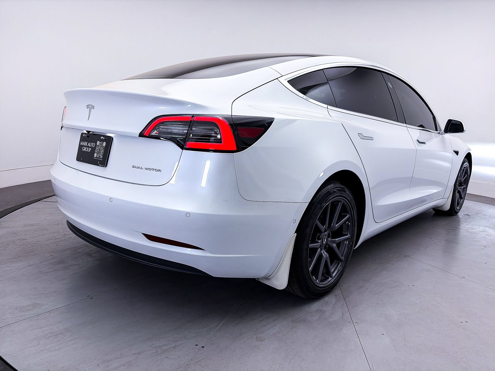 Used 2019 Tesla Model 3 Long Range AWD/4WD image 15