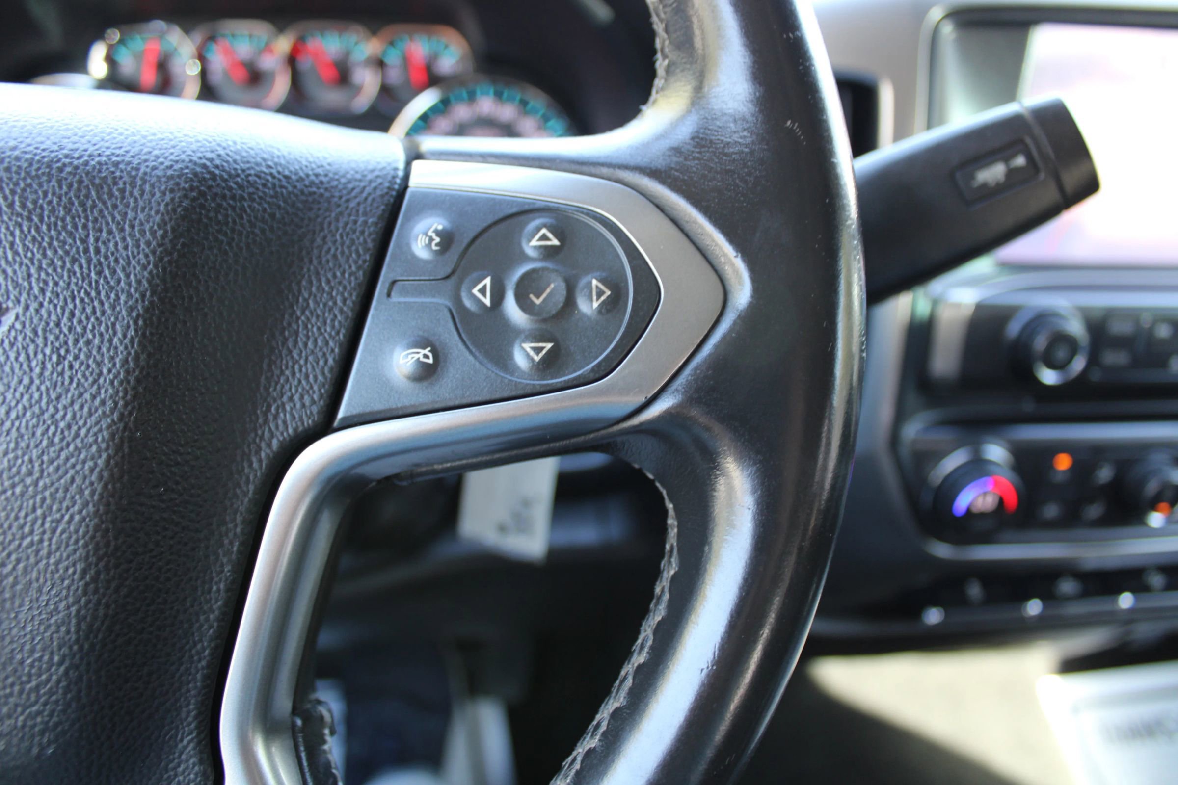 Used 2016 Chevrolet Silverado 2500 LT w/ LT Convenience Package image 10