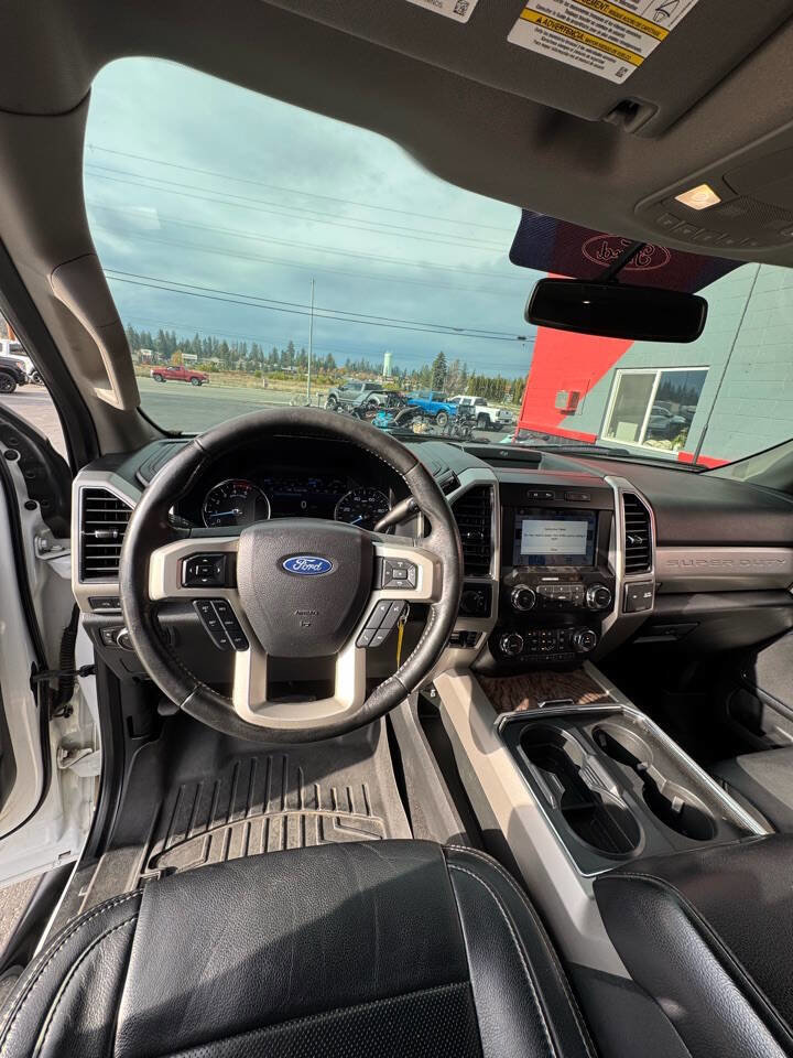 Used 2019 Ford F250 Lariat w/ Lariat Value Package image 17