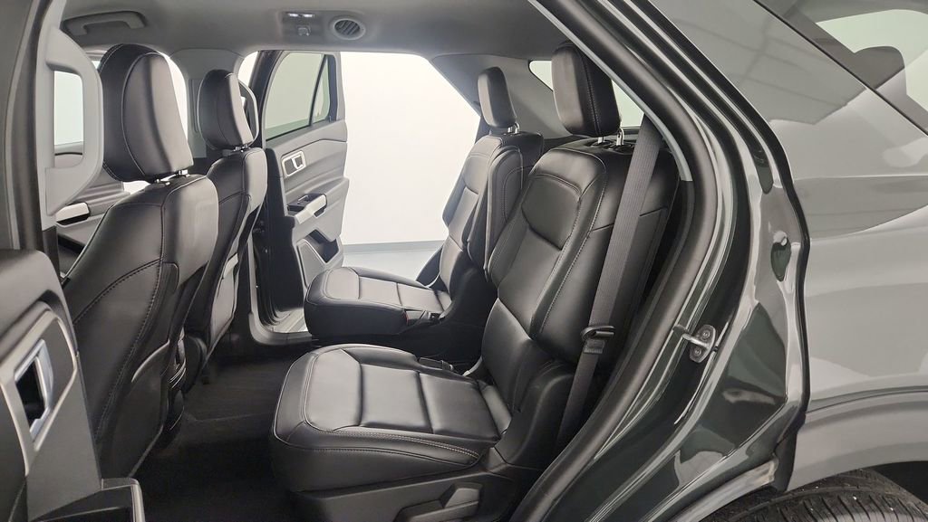 Used 2023 Ford Explorer XLT w/ Equipment Group 202A image 16