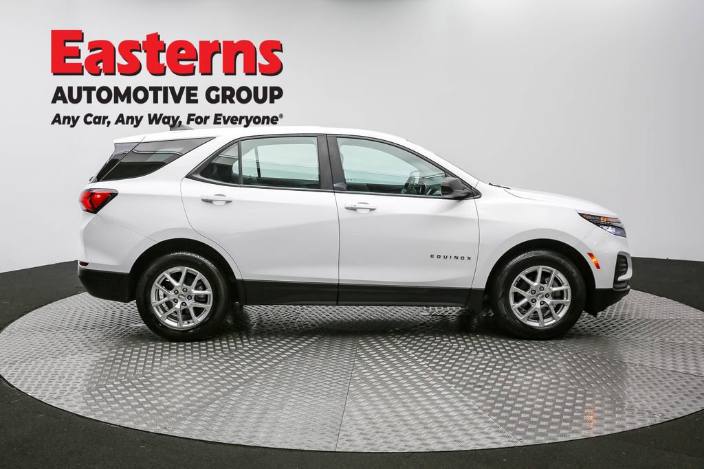 Used 2024 Chevrolet Equinox LS image 4