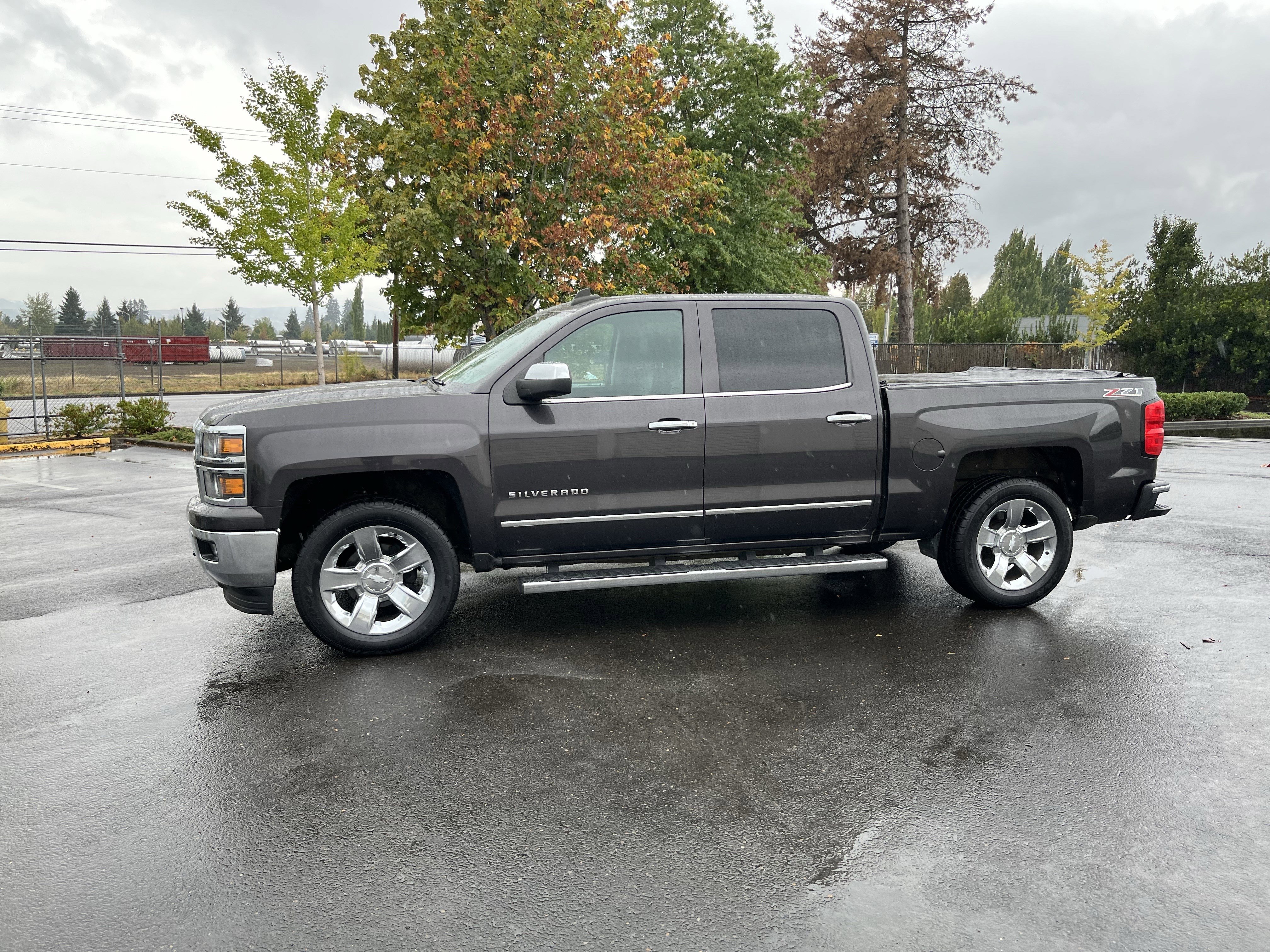 Used 2015 Chevrolet Silverado 1500 LTZ Z71 w/ LTZ Plus Package image 2
