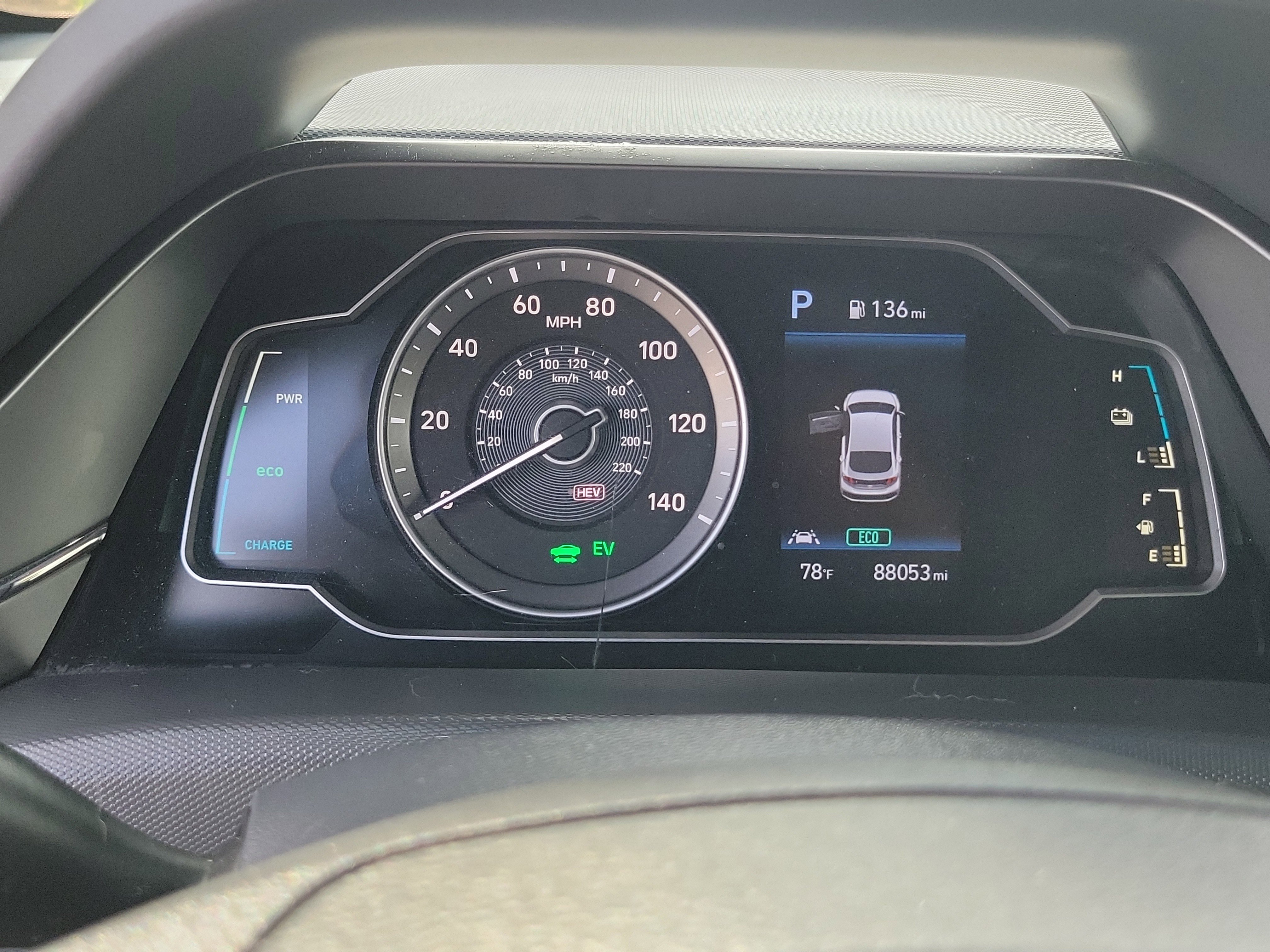 Used 2022 Hyundai Ioniq SE FWD image 11