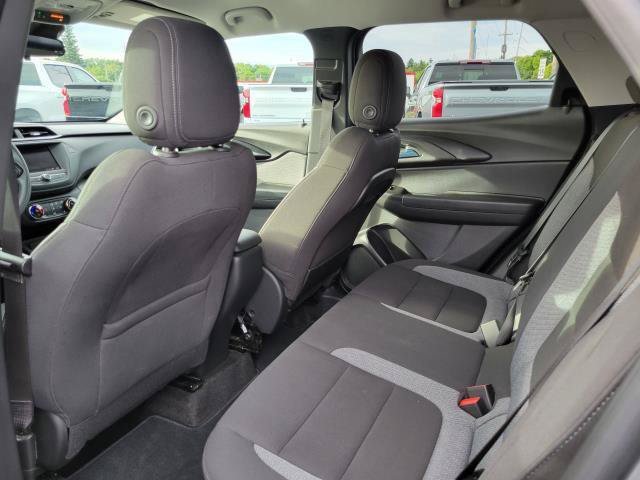 Used 2023 Chevrolet TrailBlazer LT FWD image 26