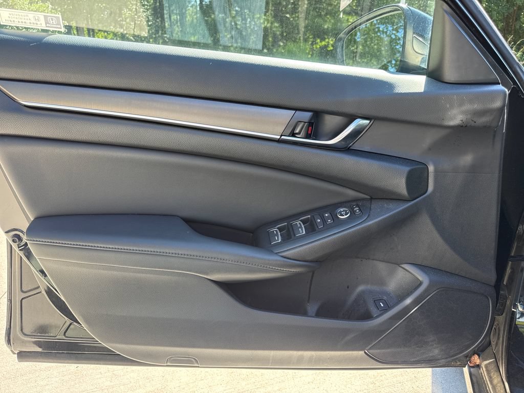 Used 2022 Honda Accord LX image 13