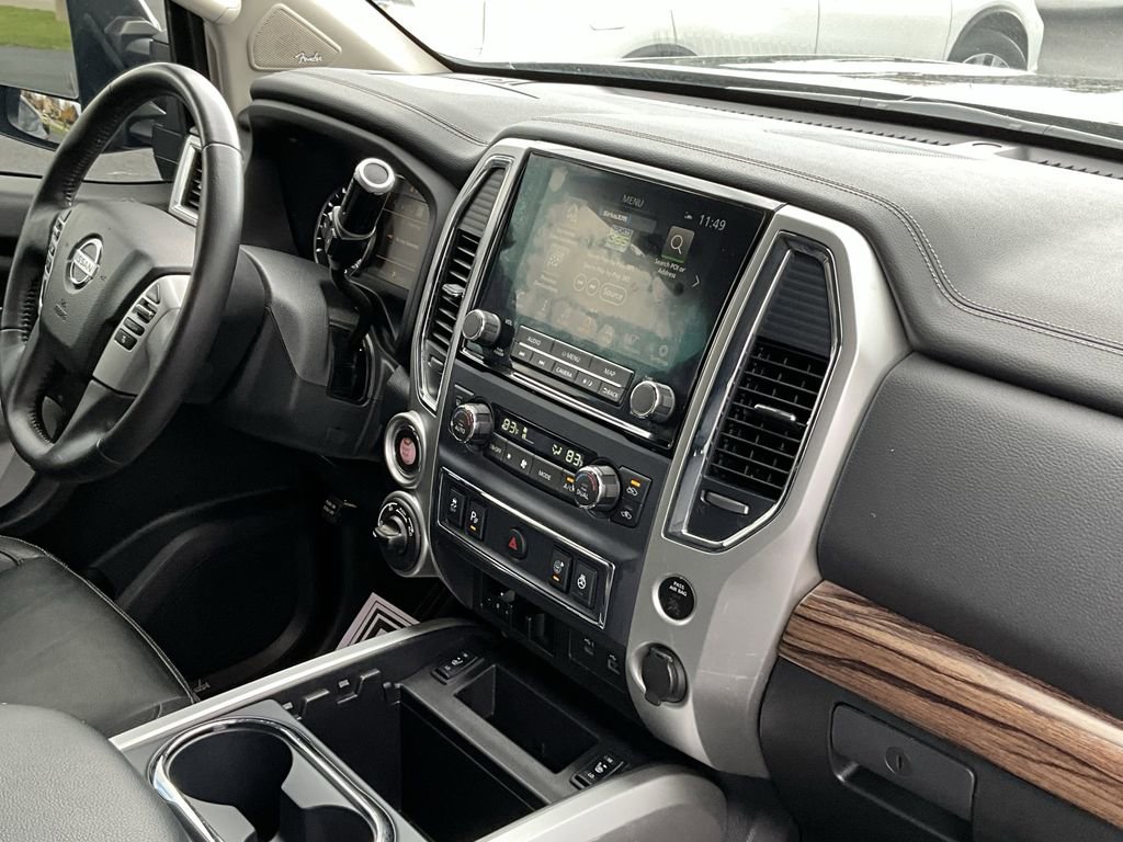 Used 2020 Nissan Titan SL w/ Moonroof Package image 18