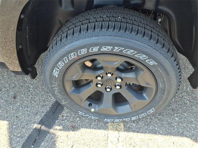 New 2026 RAM 1500 4x4 Crew Cab image 8