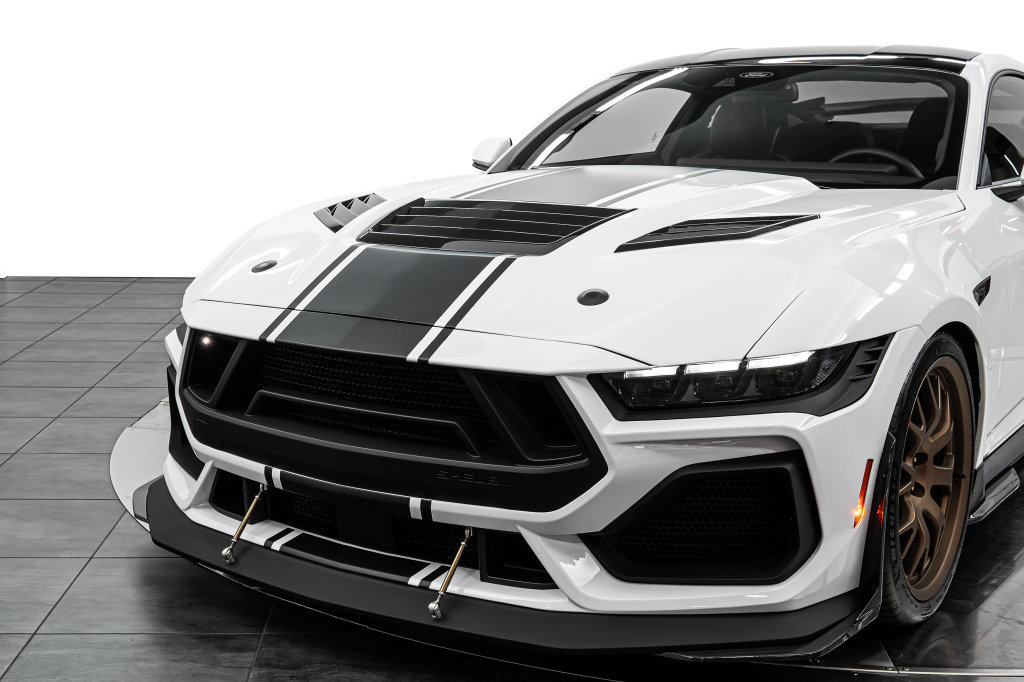 Used 2025 Ford Mustang GT Premium w/ GT Performance Package RWD image 16