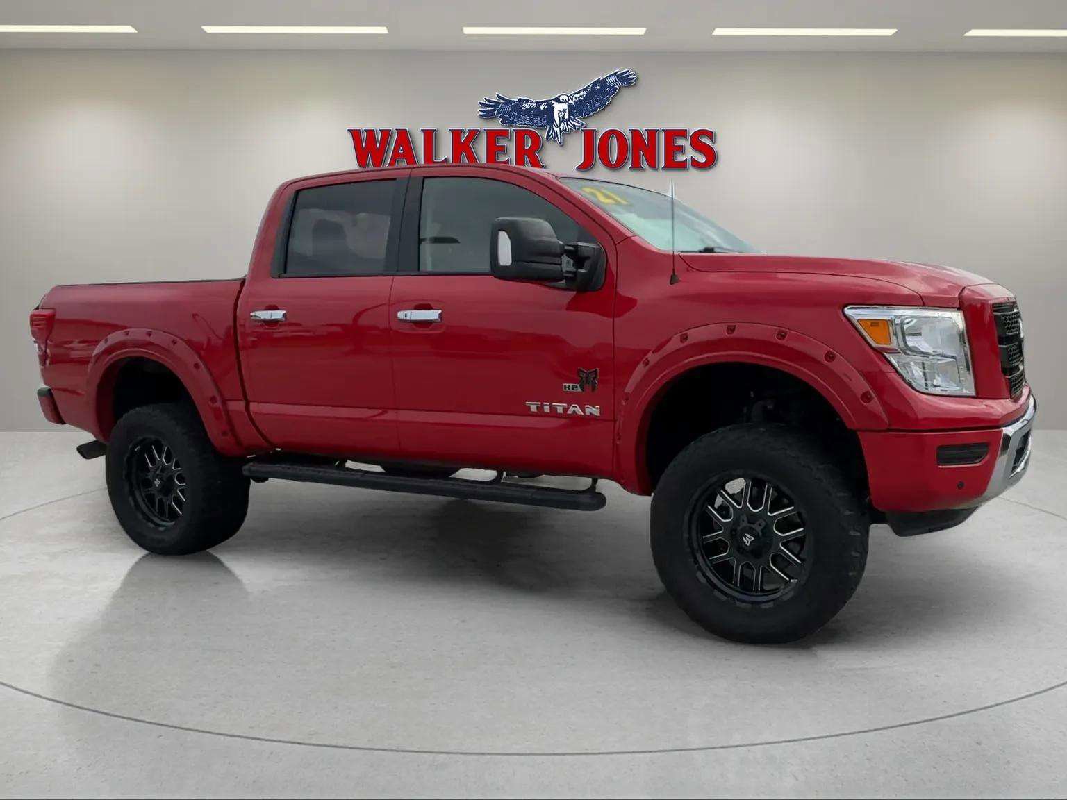 Used 2021 Nissan Titan SV w/ SV Convenience Package image 1