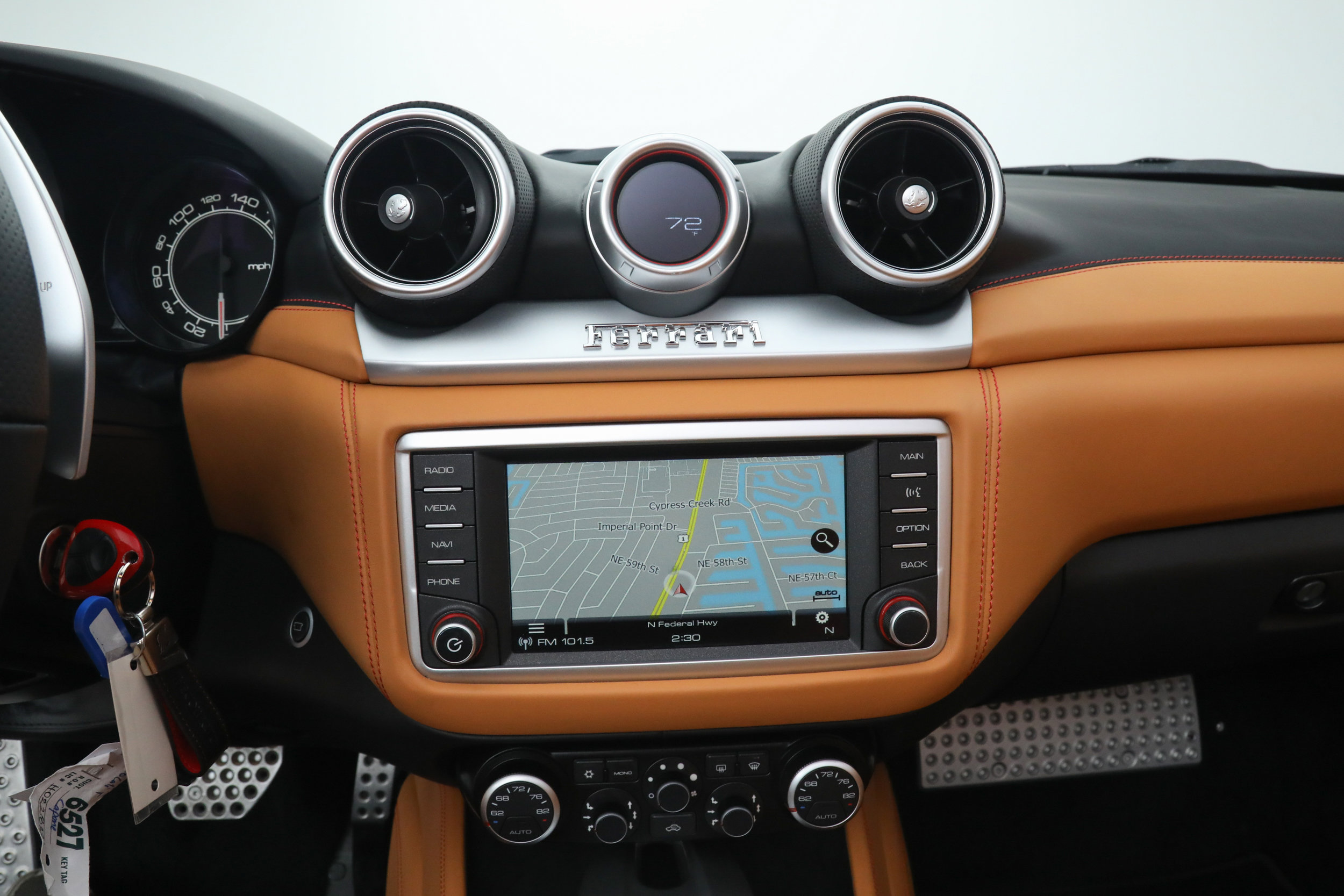 Certified 2017 Ferrari California T image 32