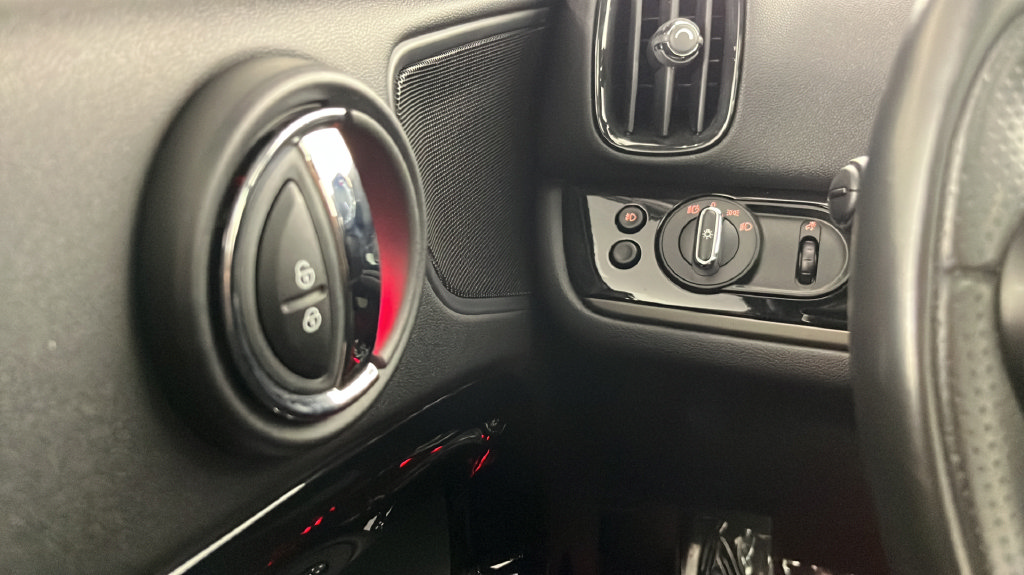 Used 2021 MINI Cooper Countryman S FWD image 30