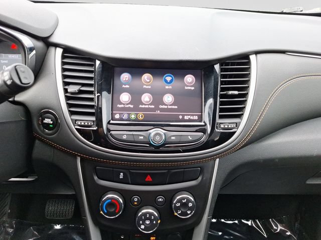 Used 2020 Chevrolet Trax LT w/ Sun & Sound Package FWD image 15