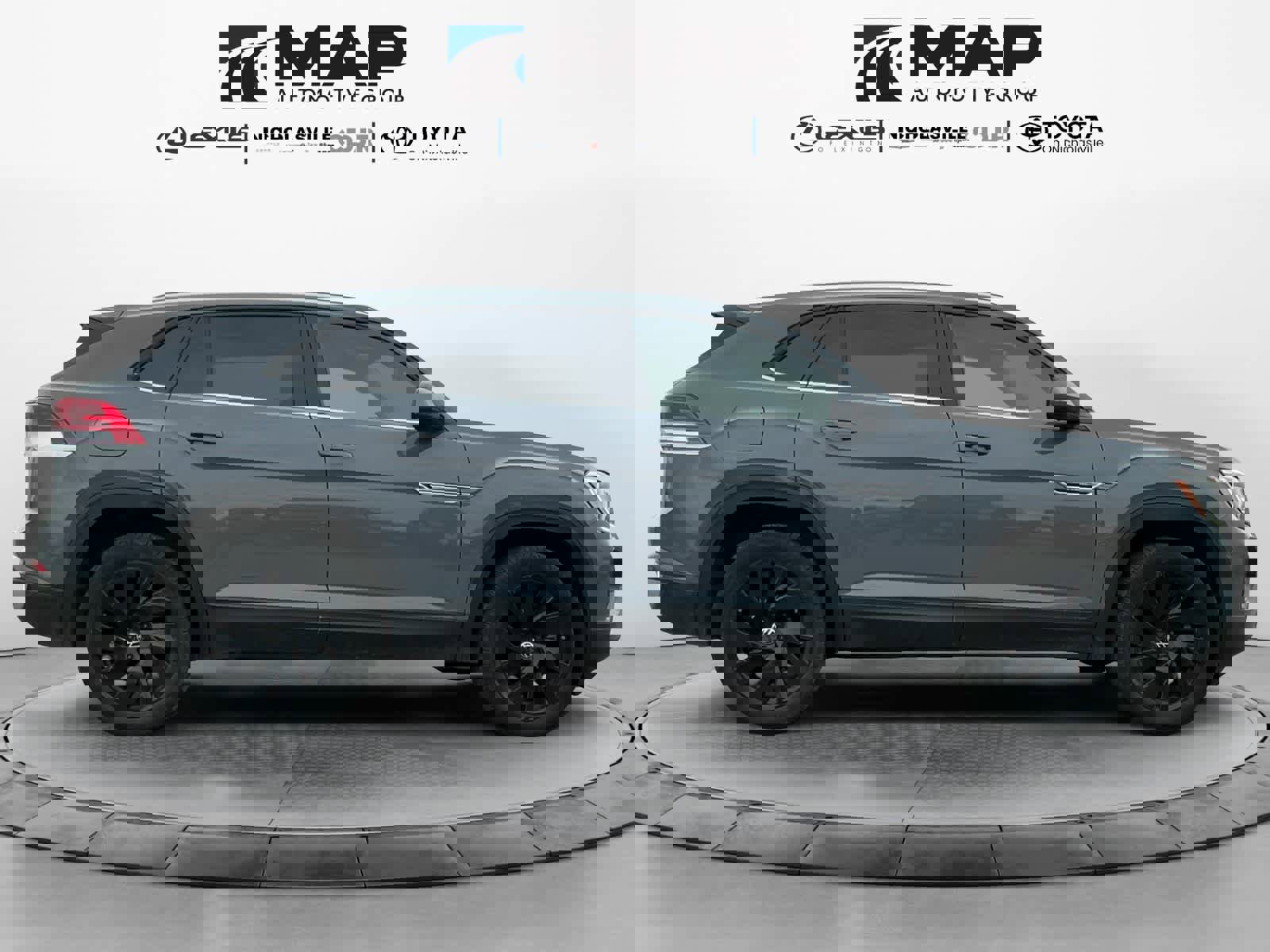 Used 2024 Volkswagen Atlas Cross Sport SE w/ Panoramic Sunroof Package image 6