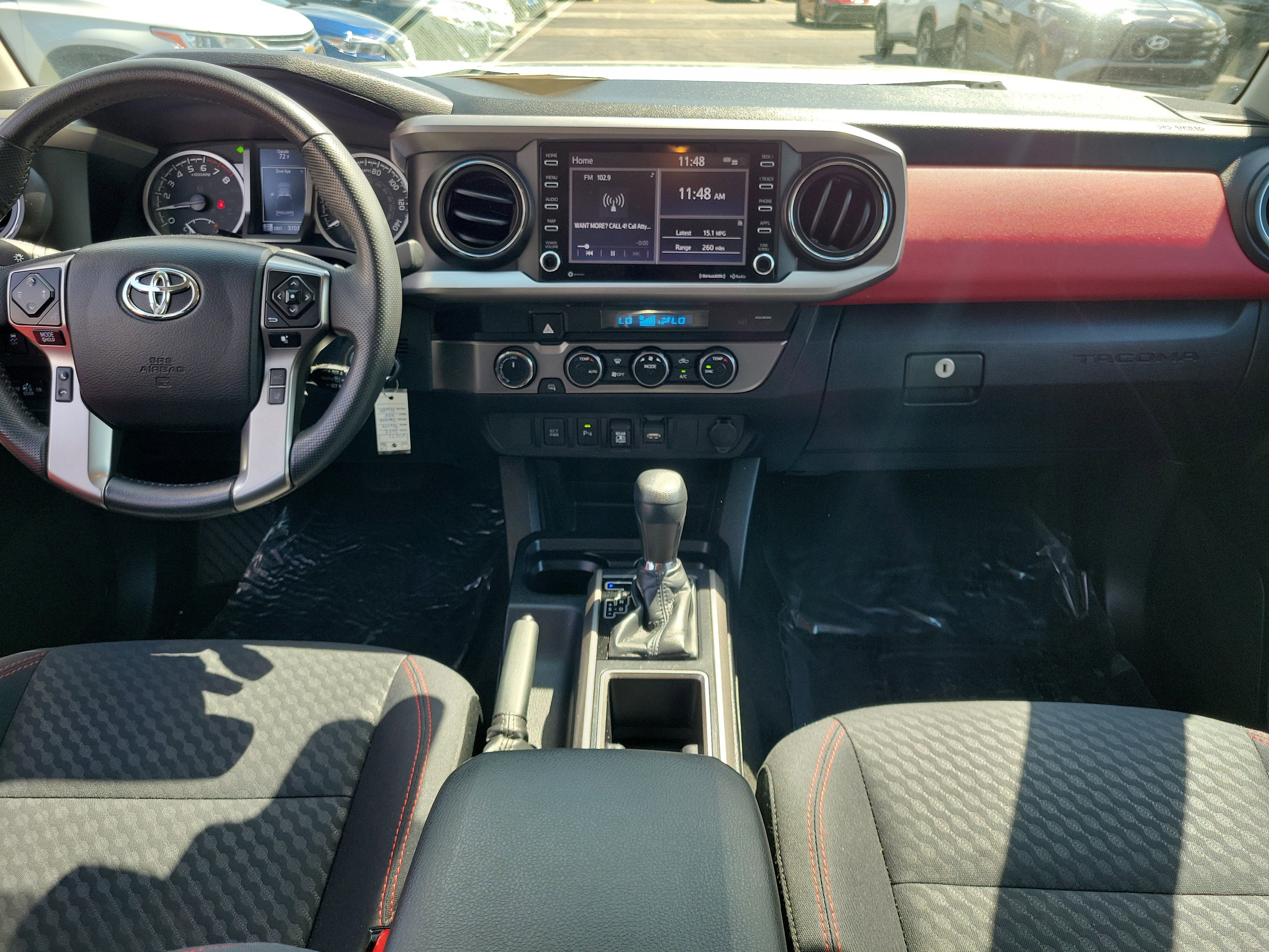 Used 2022 Toyota Tacoma SR5 AWD/4WD image 9