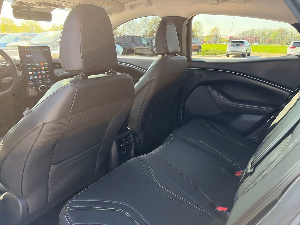 Used 2023 Ford Mustang Mach-E Premium AWD/4WD image 28