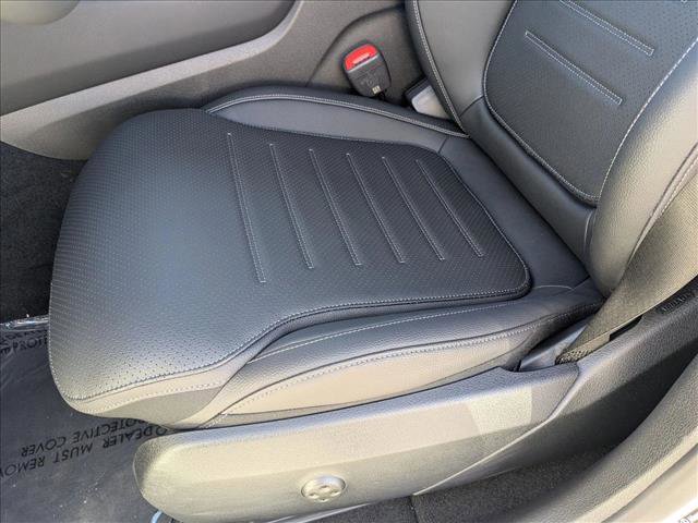 New 2026 Mercedes-Benz GLC 300 image 8